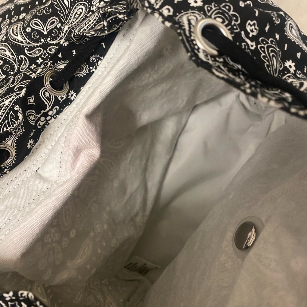 PINK brand mini backpack! - Picture 3 of 4